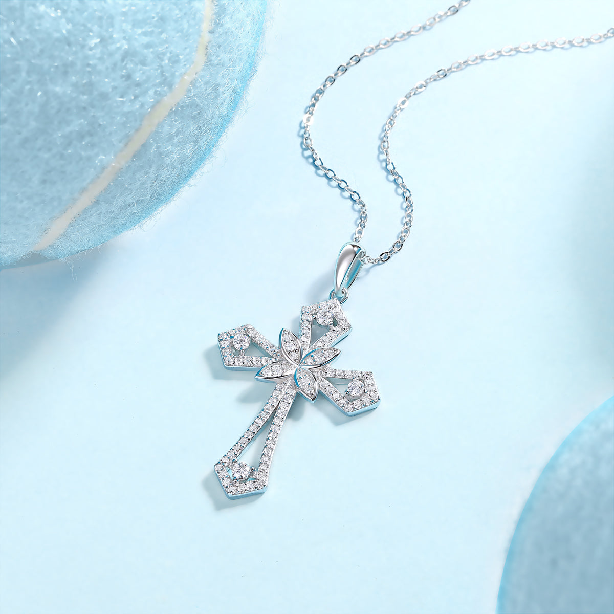 Luxury Silver Pendant Featuring Top-quality Moissanite D Color VVS,  S925 Silver Electroplated Over Platinum.