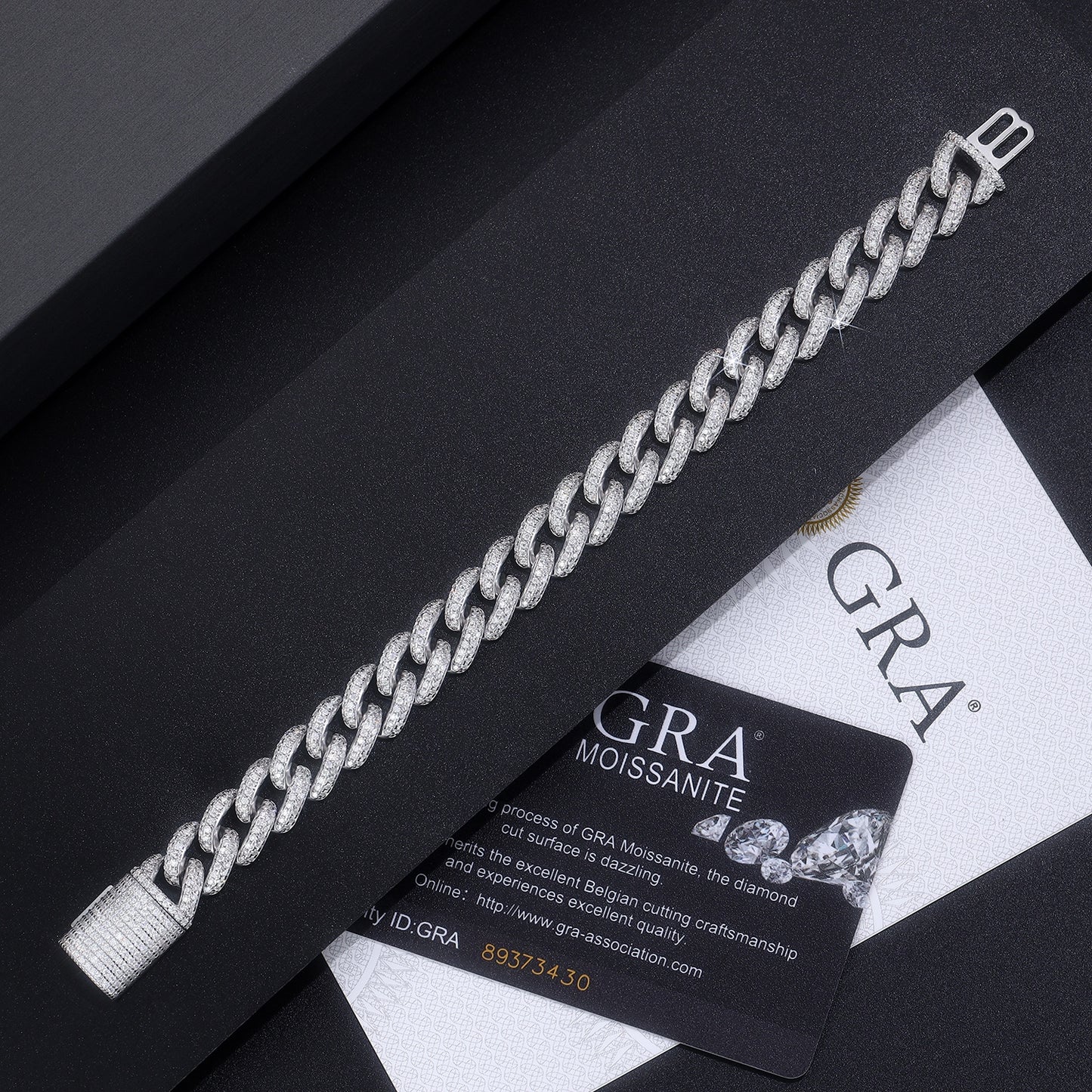 Set With Top-quality Moissanite, This Luxurious And Fashionable Light Luxury Jewelry Silver Bracelet Is Made Of S925 Silver Electroplated With Platinum