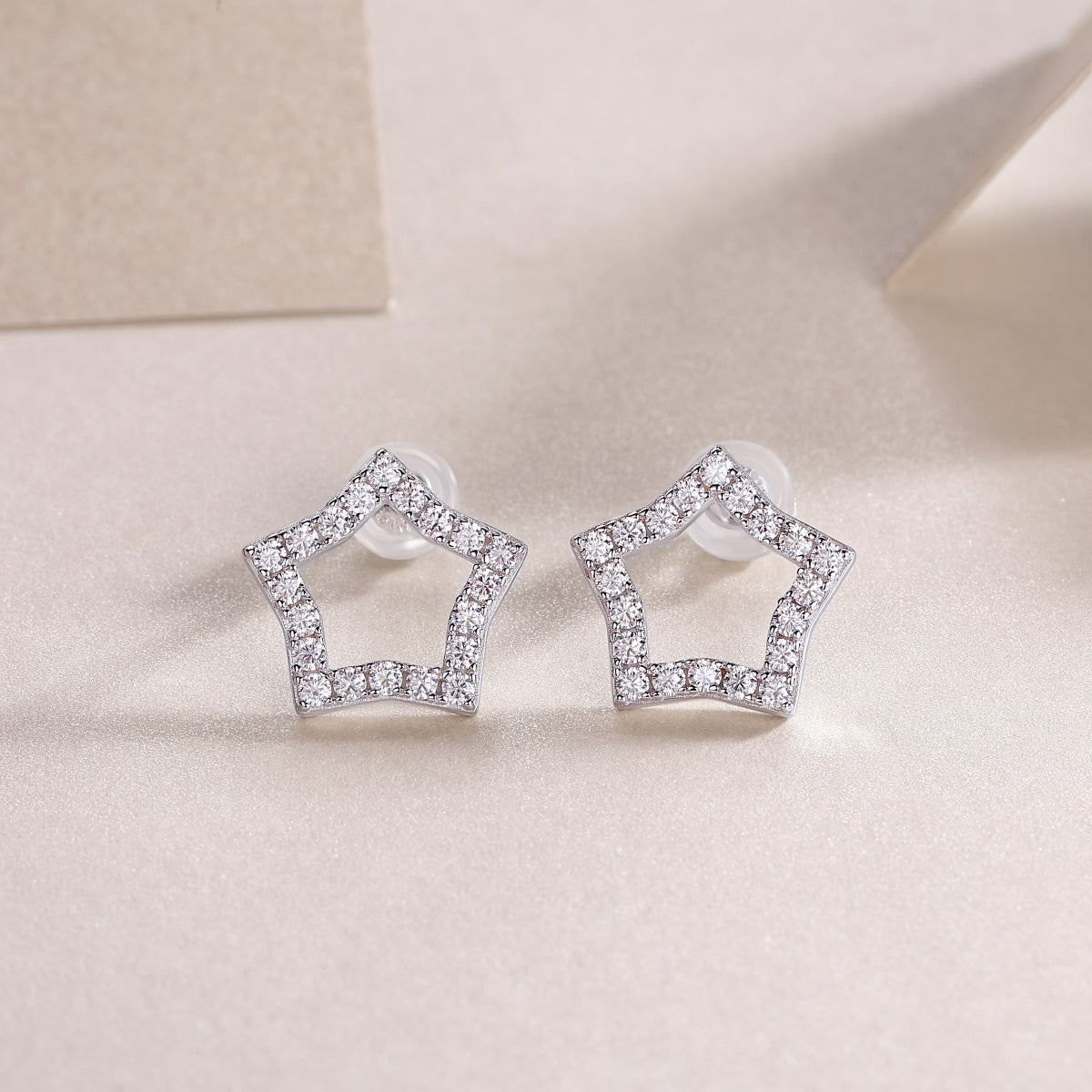 Tonight's Rising Star - Top-quality Moissanite Luxury Silver Stud Earrings S925 Silver Plated Platinum