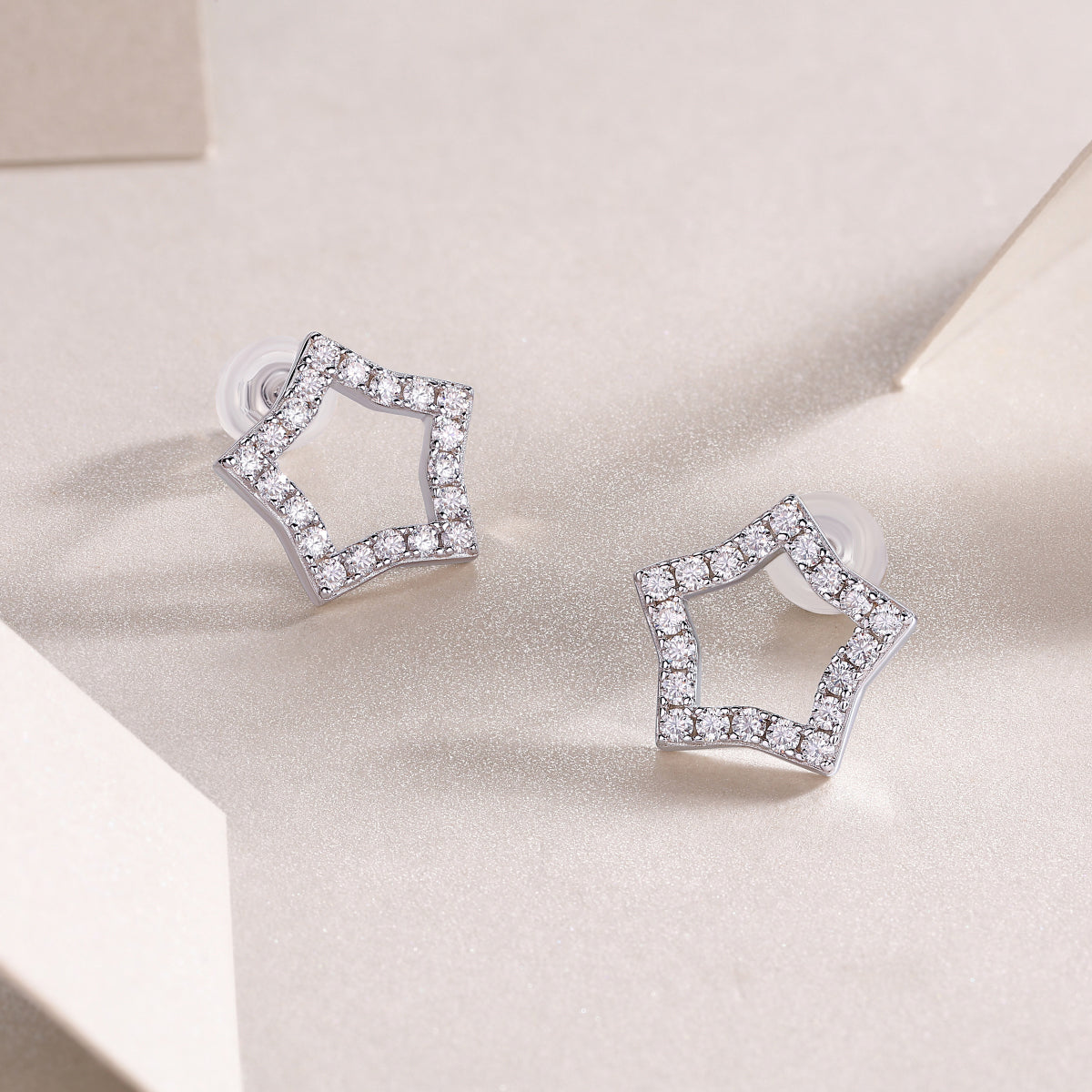Tonight's Rising Star - Top-quality Moissanite Luxury Silver Stud Earrings S925 Silver Plated Platinum