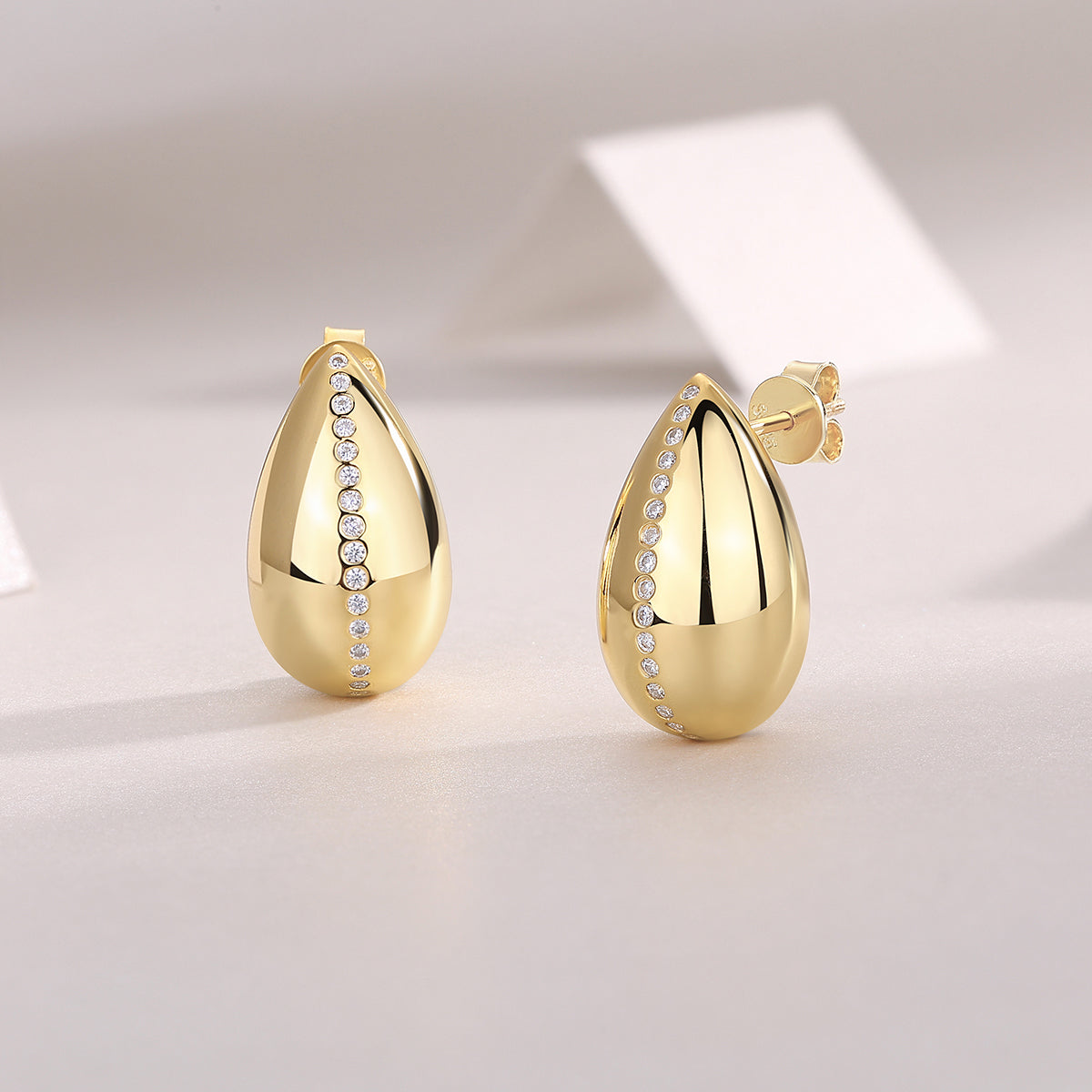 Light And Shadow Water Drop - Premium Moissanite Luxury Silver Stud Earrings S925 Silver Electroplated Gold