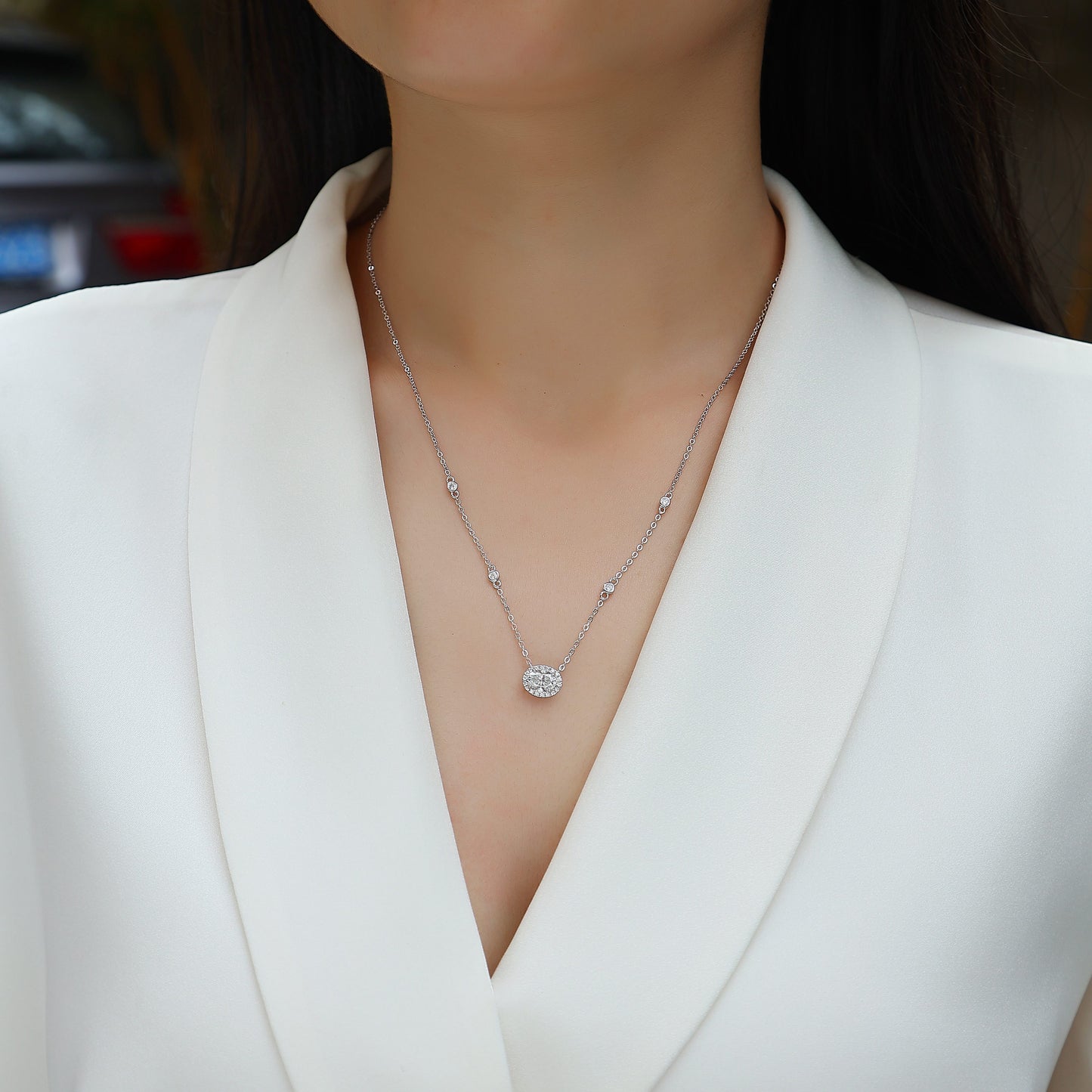 White Summer Night - A Fashionable And Light Luxury Jewelry Pendant Necklace Set With Top-quality Moissanite, S925 Silver Plated Platinum