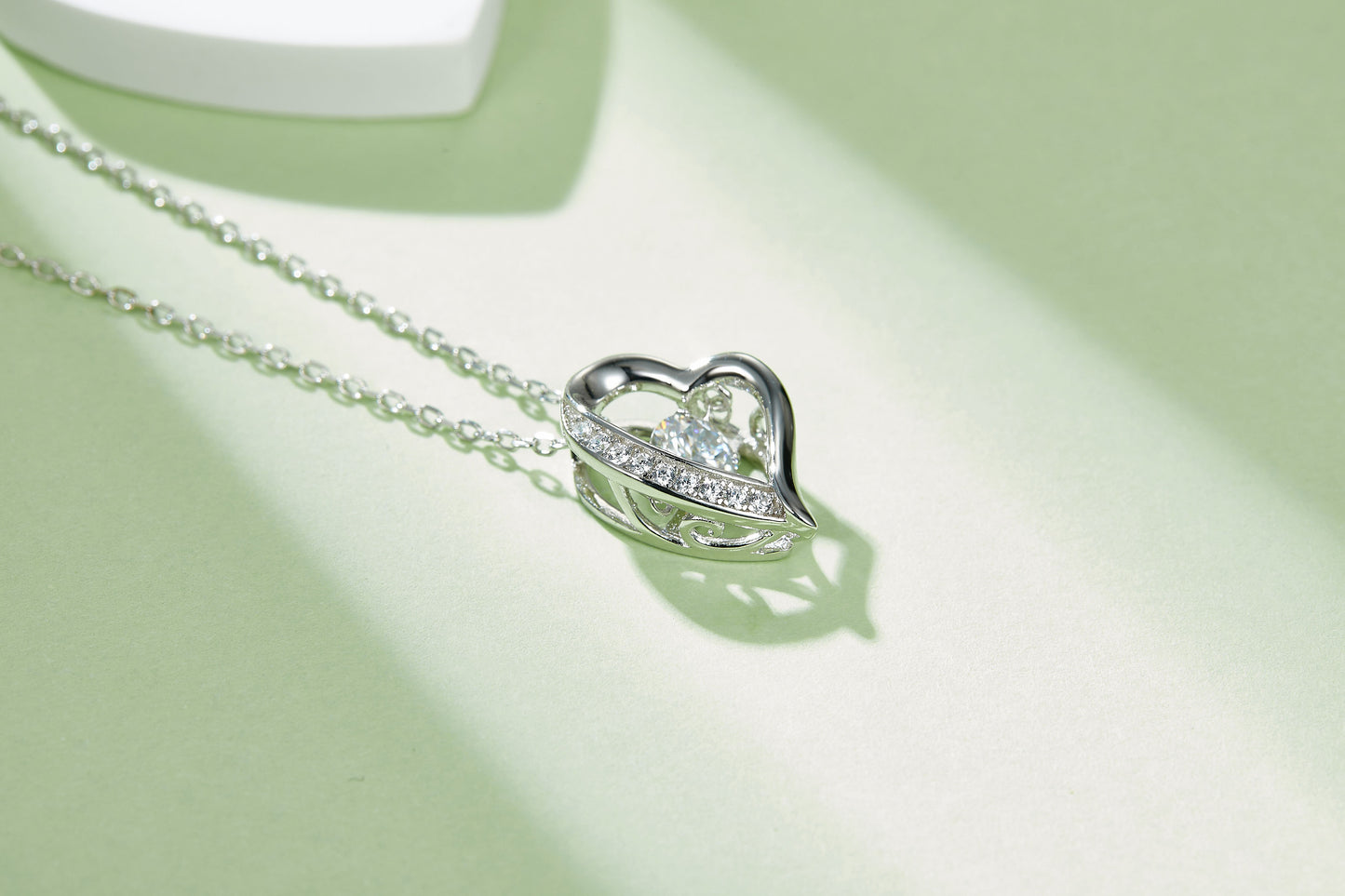 Luxury Necklace Set With Top-quality Moissanite, S925 Silver Electroplated With Platinum