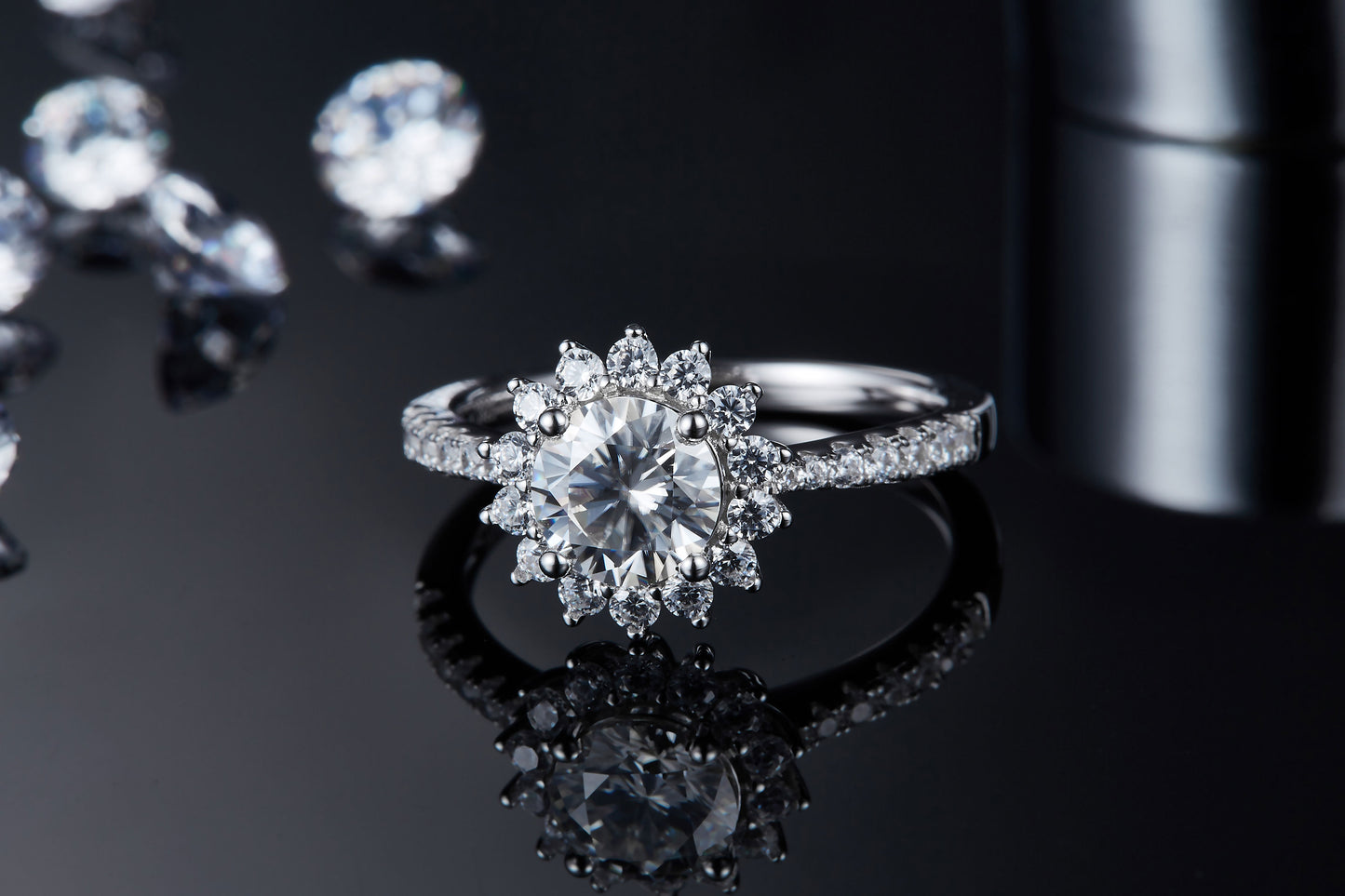1-carat Luxury Silver Ring Set With Top-quality Moissanite D Color VVS, S925 Silver Plated Platinum