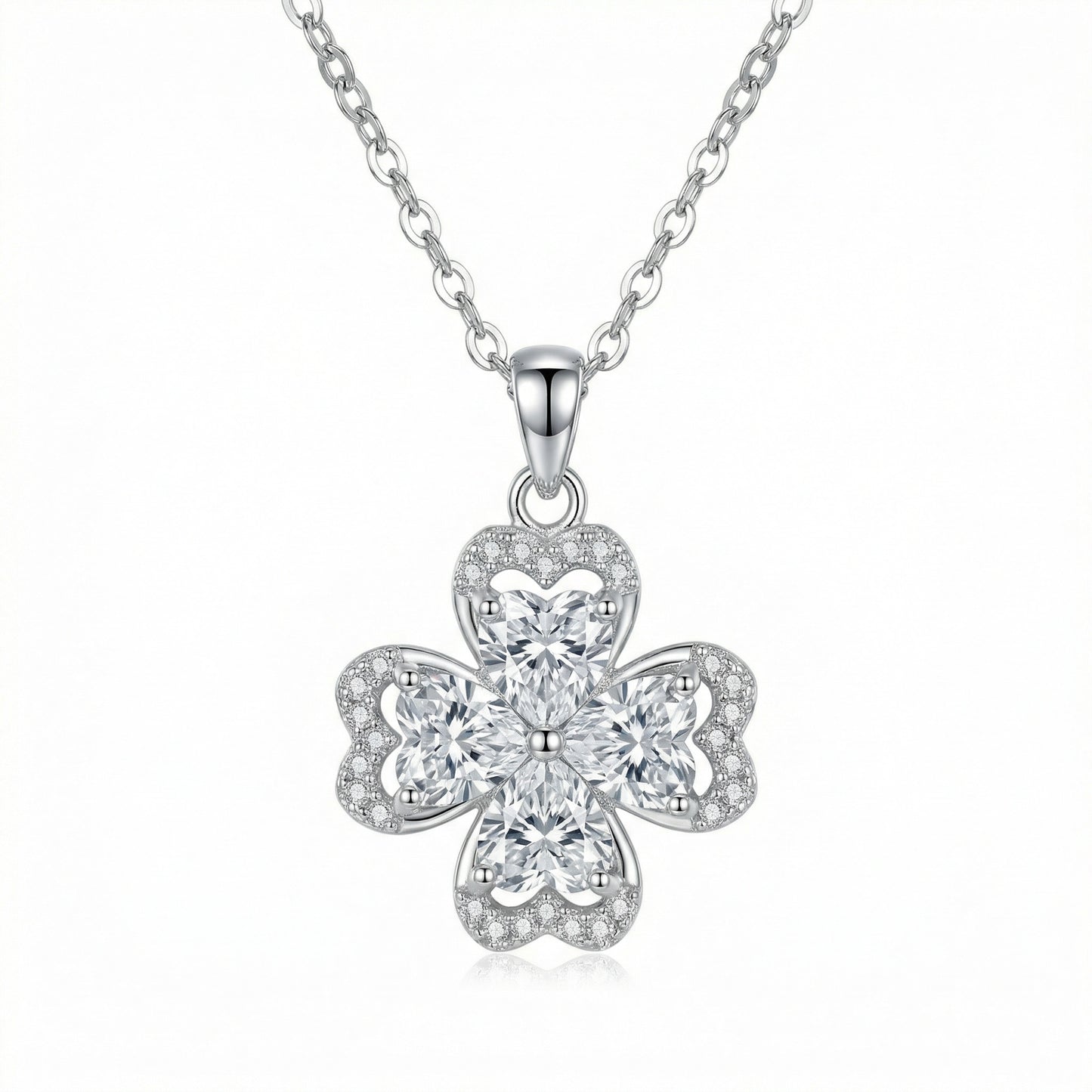 925 Sterling Silver Elegant Heart-Shaped Four-Leaf Clover Pendant Necklace with Sparkling Accents