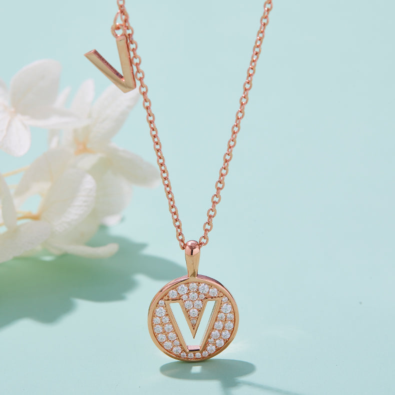 Luxury Initial Letter Necklace Pendant – V , S925 Silver Rose Gold Plated with Top-Quality Brilliant Moissanite