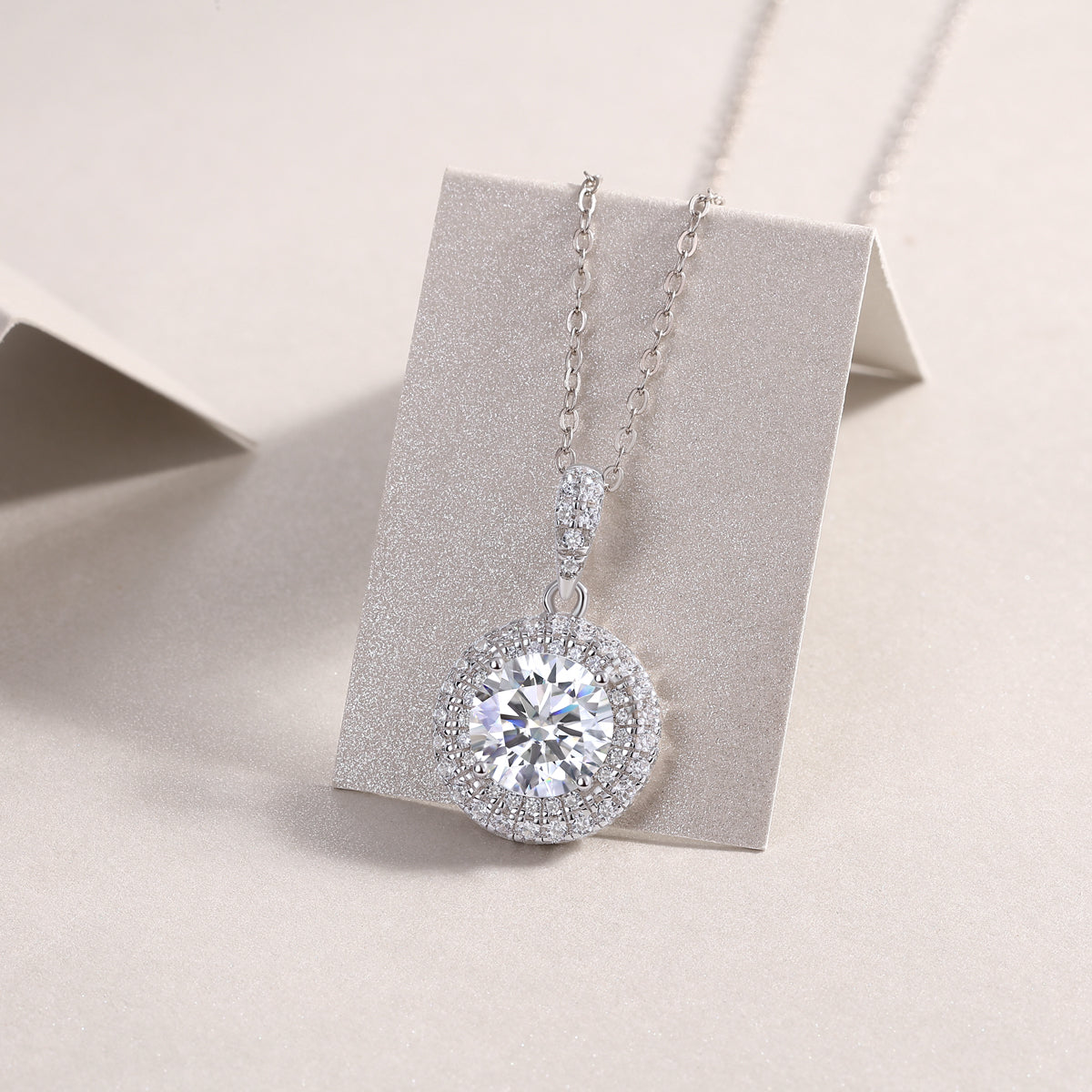 Sweetheart Halo - Luxury Silver  Necklace Set With Top-quality Moissanite, S925 Silver Plated Platinum