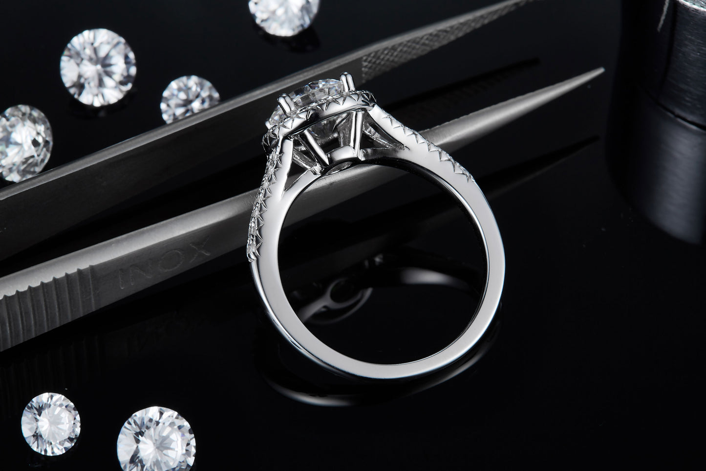 1.5-carat Luxury Silver Ring Set With Top-quality Moissanite D Color VVS , S925 Silver-plated Platinum