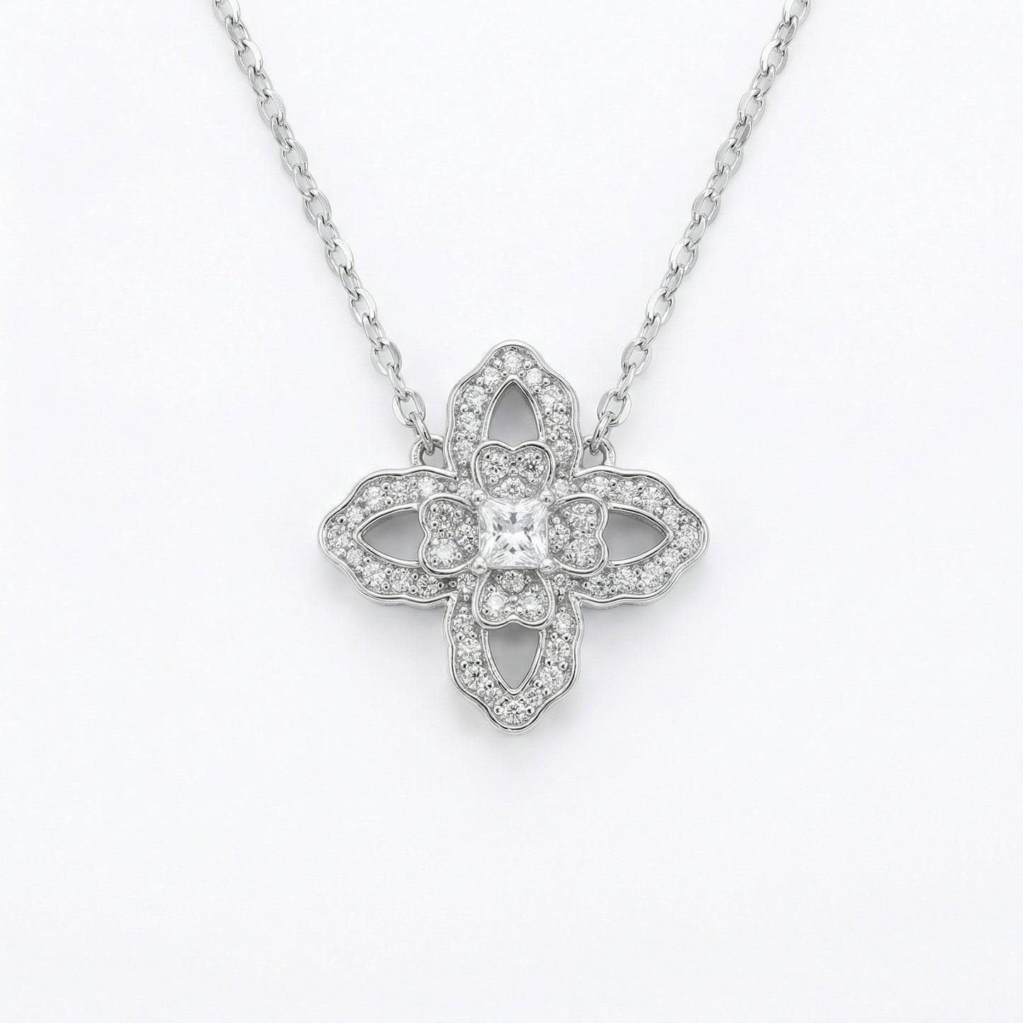 925 Sterling Silver Elegant Silver Floral Clover Pendant Necklace with Intricate Stone Detailing