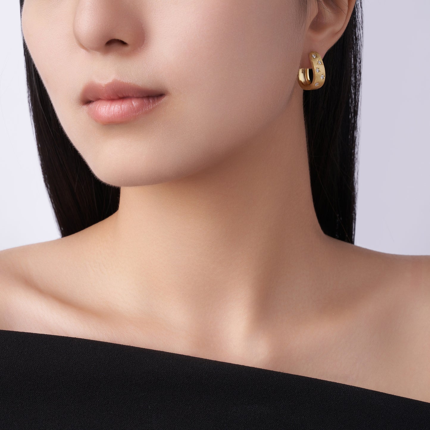Star Track - Premium Moissanite Luxury Fashion Light Luxury Jewelry Silver Stud Earrings S925 Silver Electroplated Gold