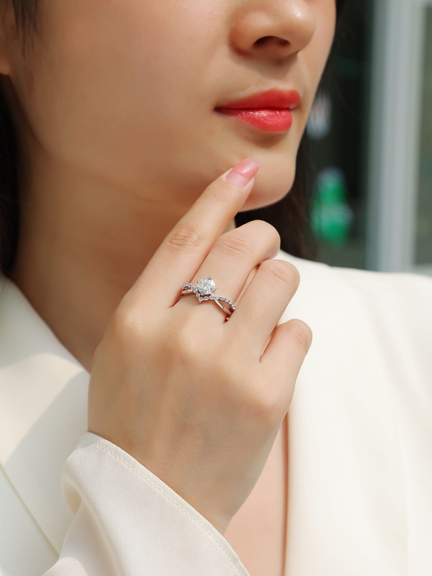 The Crown Of Love - Set With 1-carat Top-quality Moissanite S925 Silver And Platinum-plated Diamond Wedding Ring. The Ring Can Be Inspected With A Diamond Pen