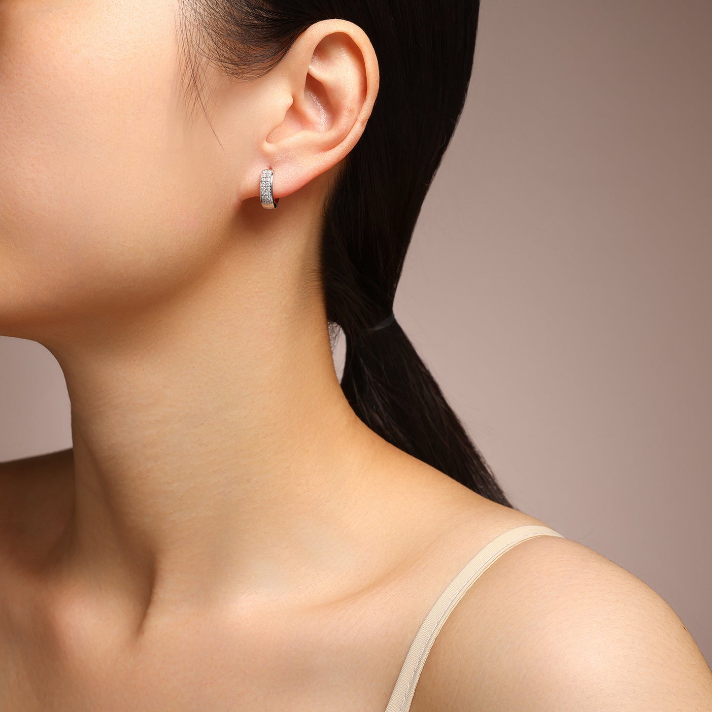 Luxury Silver Earrings Set Featuring Top-quality Moissanite Stones, Made Of S925 Silver Electroplated With Platinum.